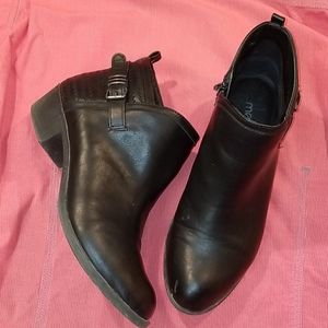 Worn ankle boots, brand me too